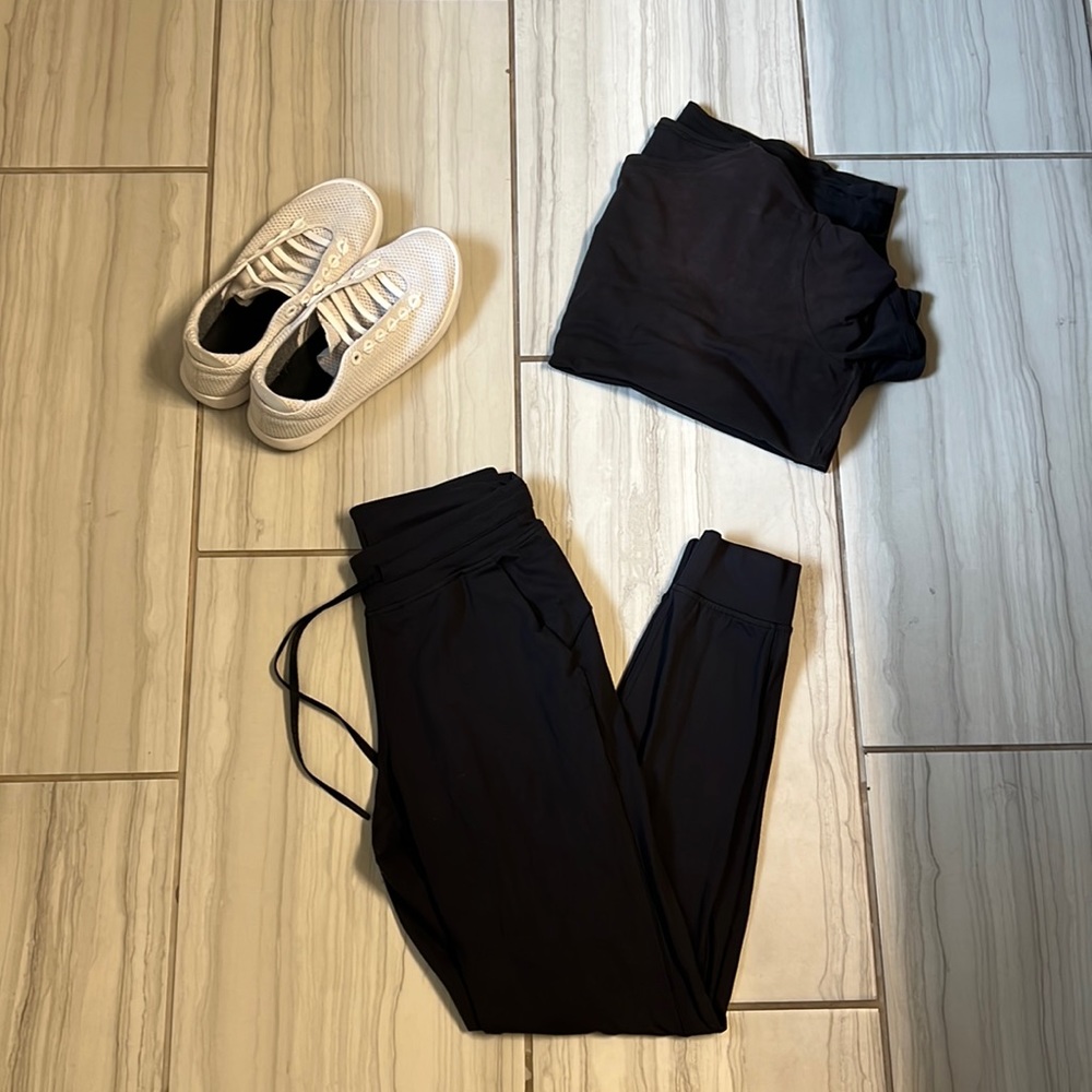 Lululemon boat neck black shirt 4